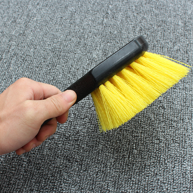 Long Nylon Tire Brush